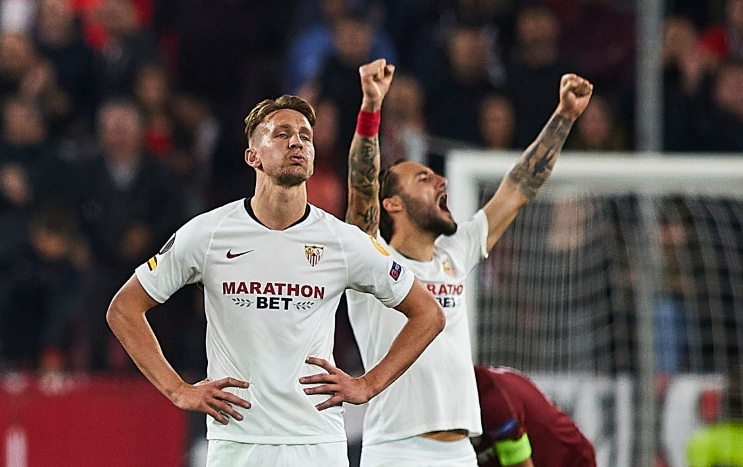 包含今晨葡超传出新动向，俄克拉荷马雷霆遗憾出局，管理层表态——压力陡增，纪律约束更严格的词条